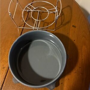 Pampered chef pressure cooker ceramic pot.